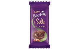 Cadbury Dairy Milk Silk Roast Almond  Pack  137 grams